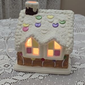 Vintage 1984 Christmas Village Musical Light Up Candy House Roman Gingerbread